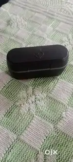 Skull candy earbuds