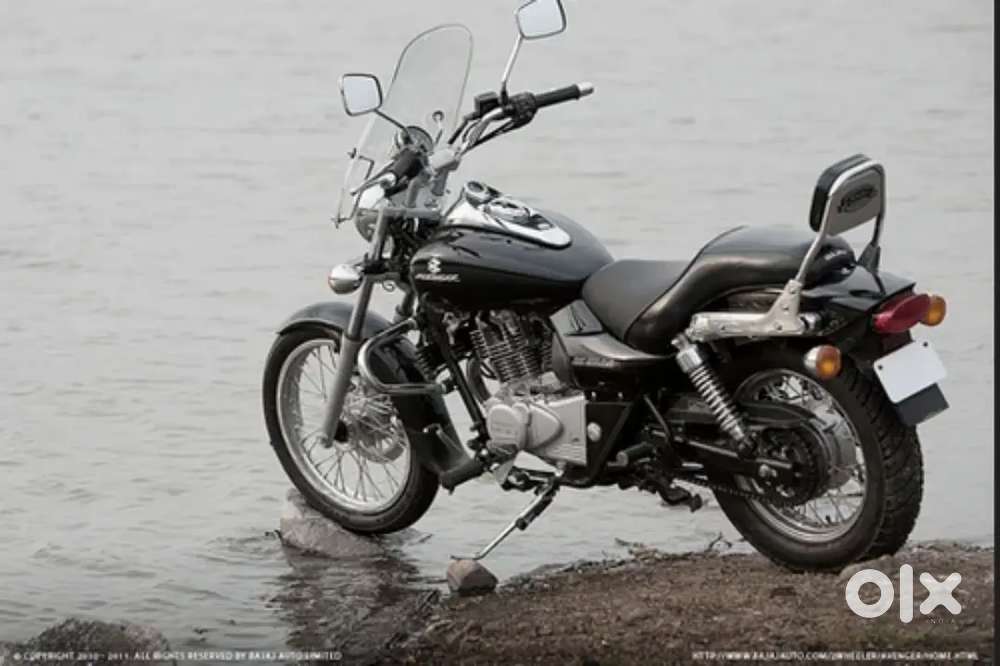 Bajaj average 220cc