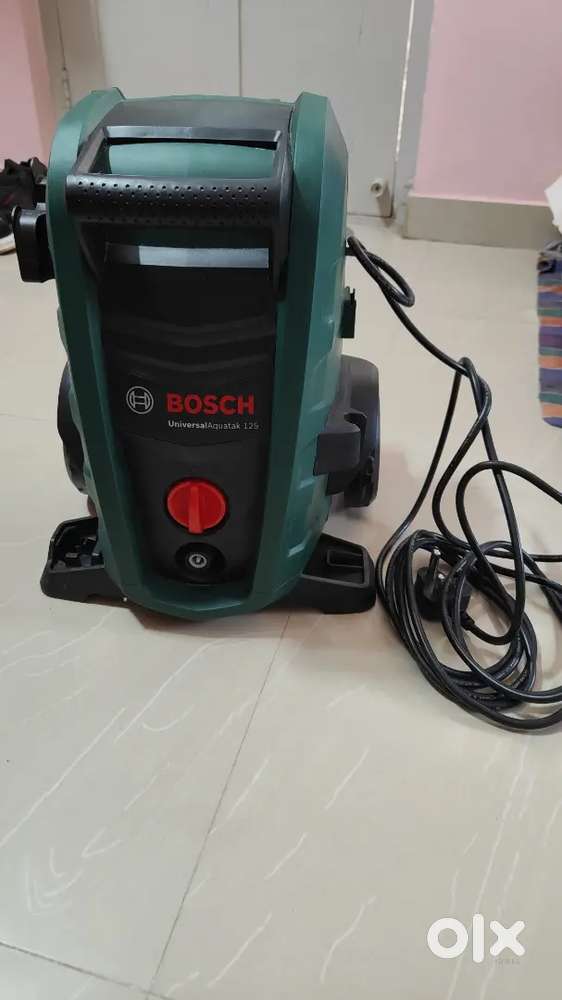 BOSCH Universal Aquatak 125 High Pressure Washer  1500 W  125 Bar