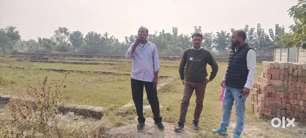 हमारा प्लांट हेरिटेज के जस्ट पीछे चल रहा है पंडितपुर मिसिरपुर में