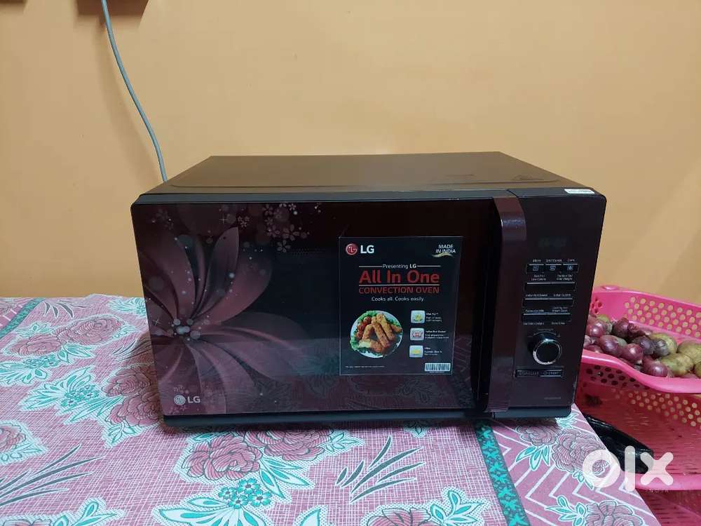 New LG Micro oven under warranty 32 litter