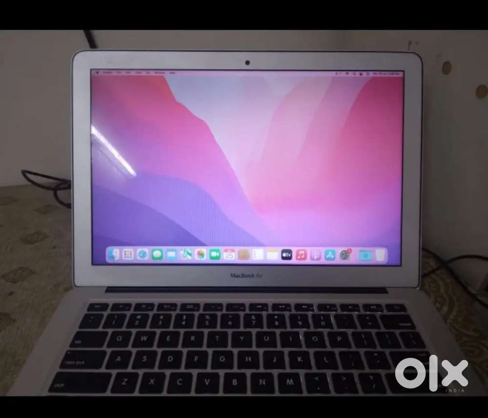 Macbook air in mint condition