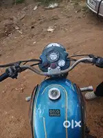 It's a royal enfield classic 350 bretesh engen