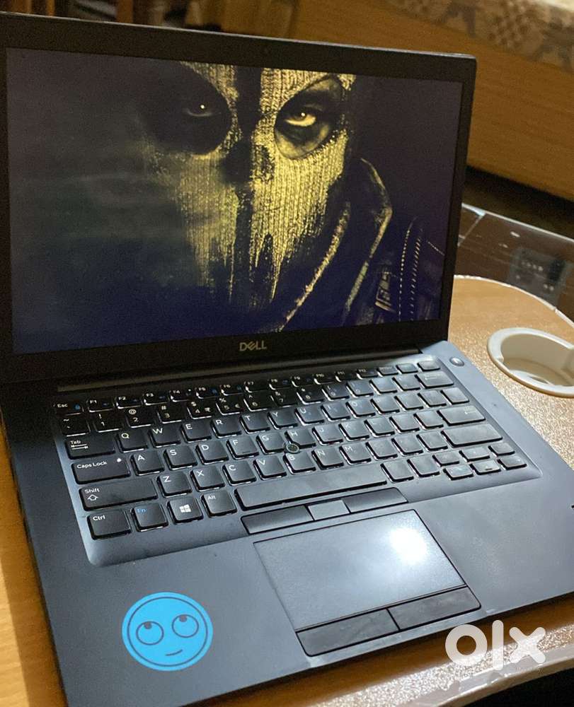 Dell Latitude 7490 	•	Intel Core i7 (8th Gen, up to i7-8650U)