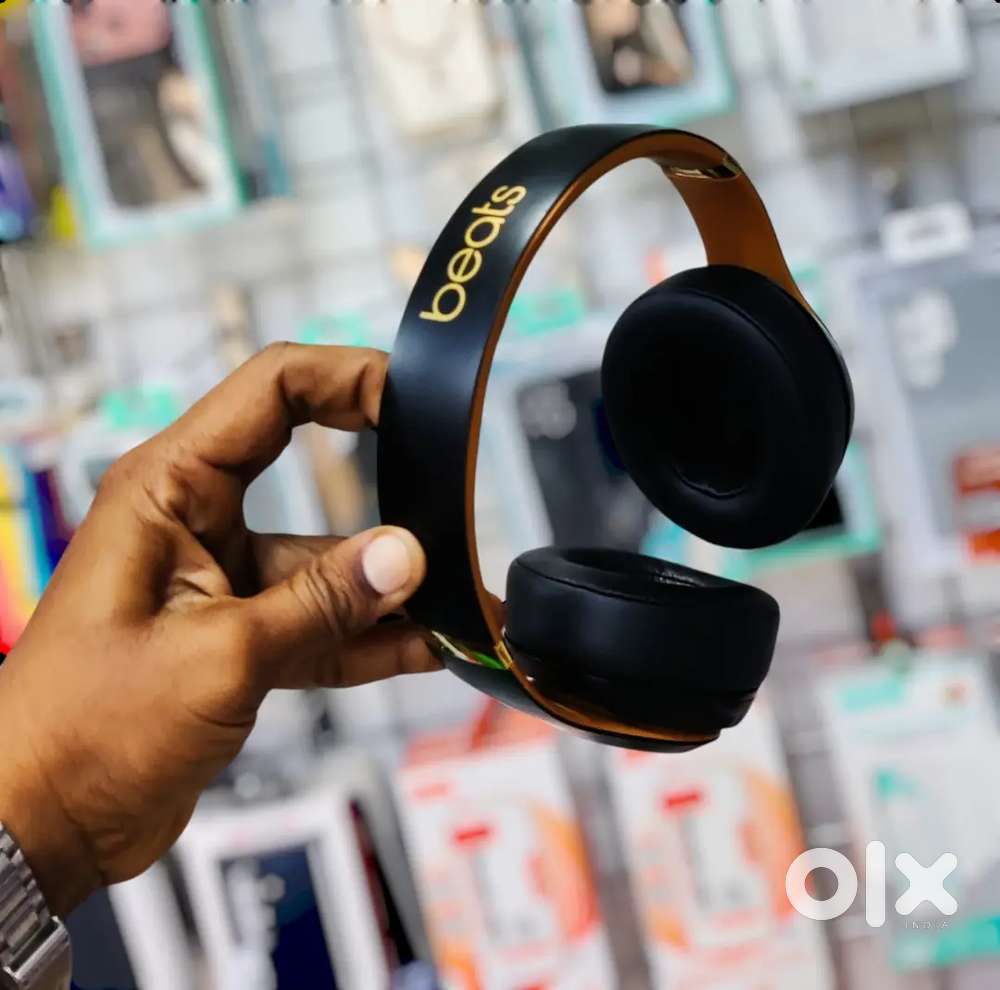 Sky mobiles, second mobiles Bajaj finance available