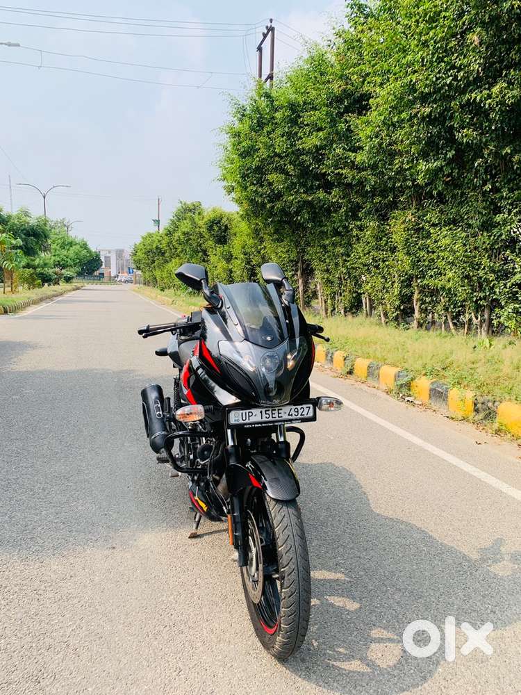 Bajaj Pulsar 220F ABS  Nov2023 Model UP15 Registered