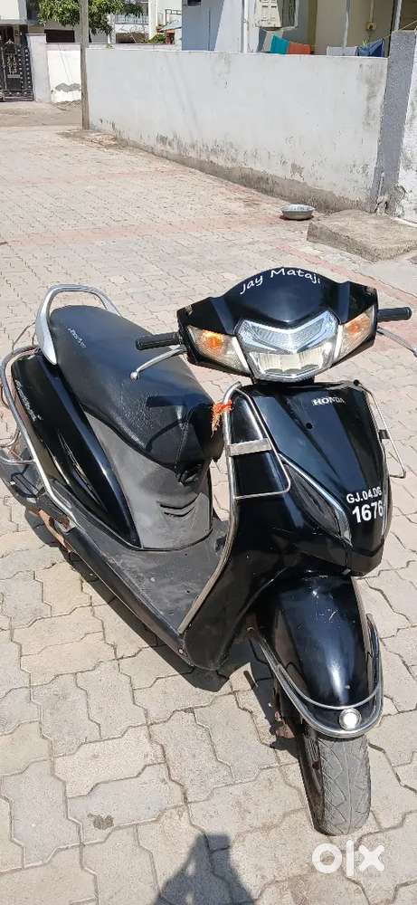Activa 5g black