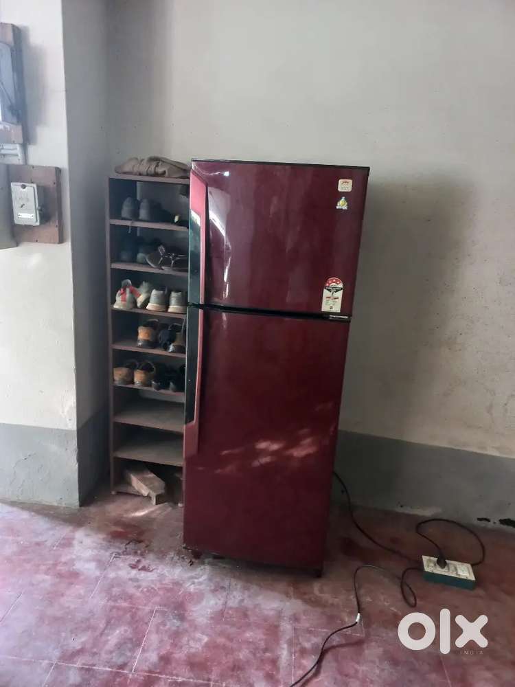 Godrej  271 lit fridge