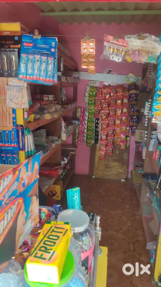 Wanted shop helper in coffee shop, male or female age must be 18-35