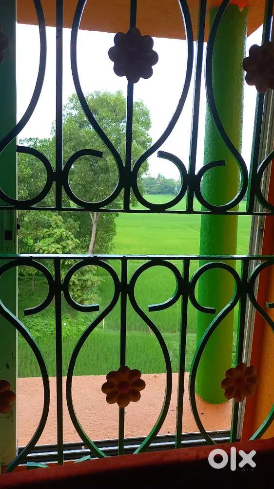 House for rent for family  and girls