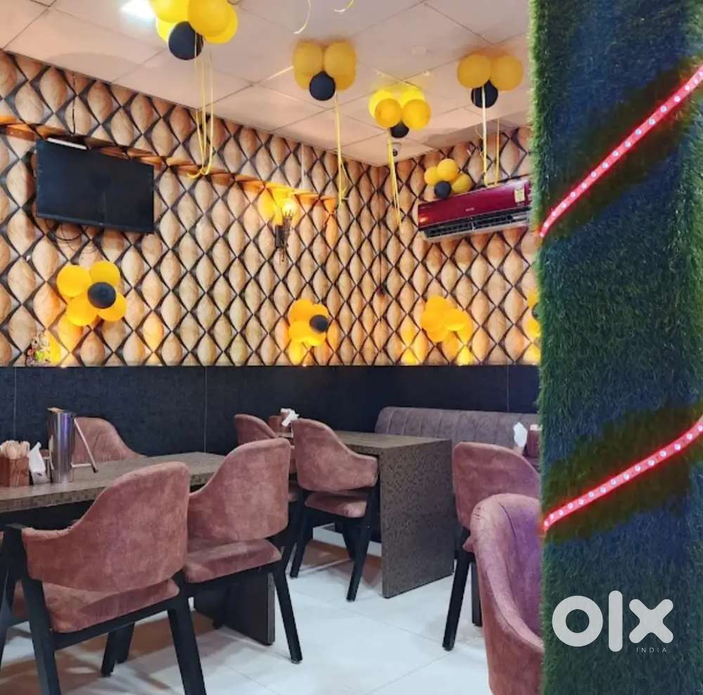 We need an a cashier / maneger for a restaurant (only for girls )