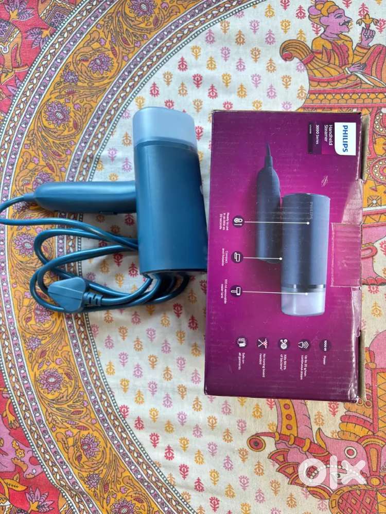 Philips Handheld Garment Steamer 3000 Series – Like New ( Used Twice)