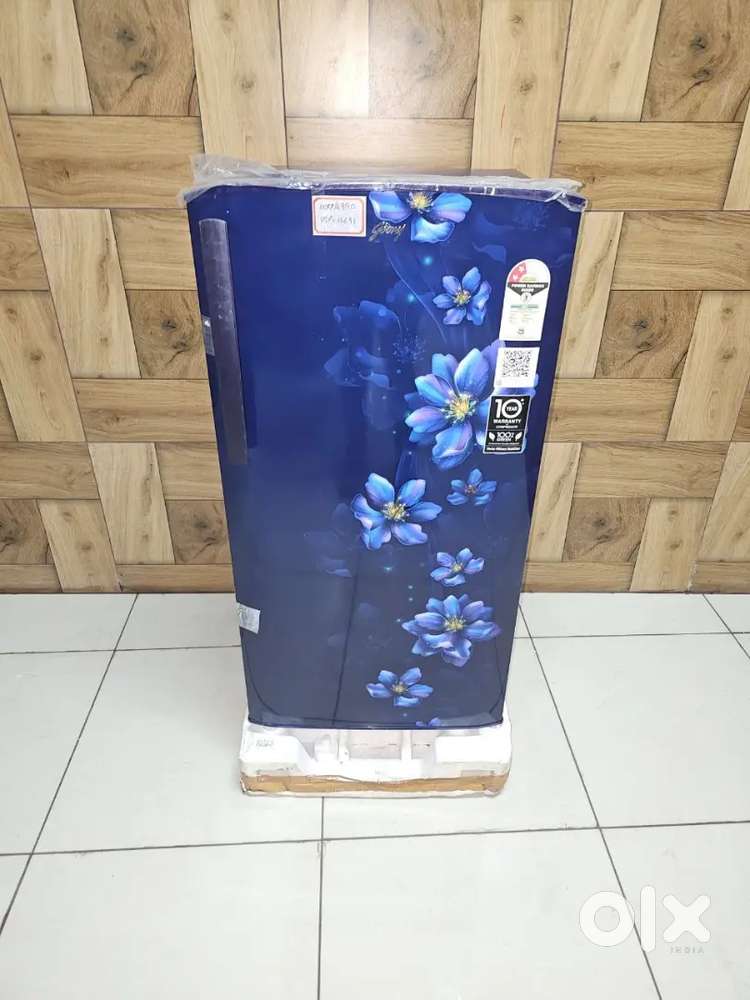 Single door refrigerator in good working condition
