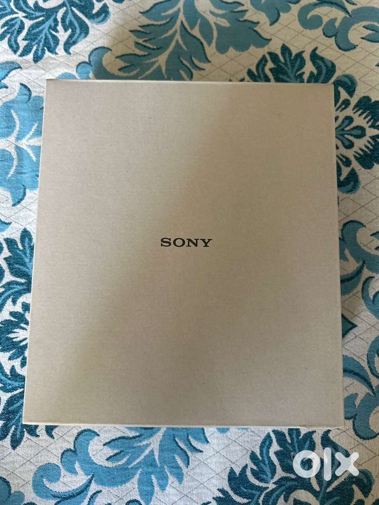 Sony WH-XB910 headphones Brand new