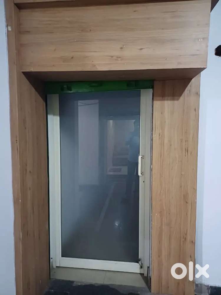 RENT FOR OFFICE AT VIP RD JUNCTION WITH ONE CABIN AND WASHROOM .