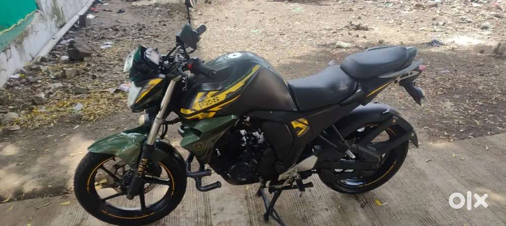 Yamaha fzs