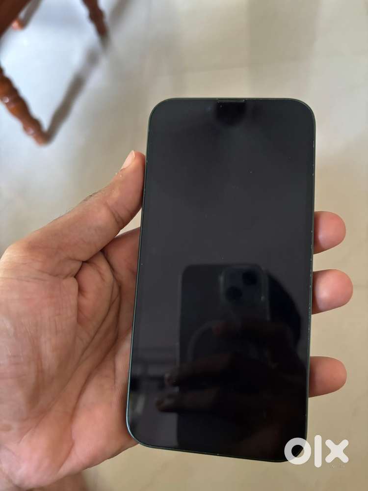 iPhone 13 Green 128GB Excellent Condition NewBattery replaced by Apple