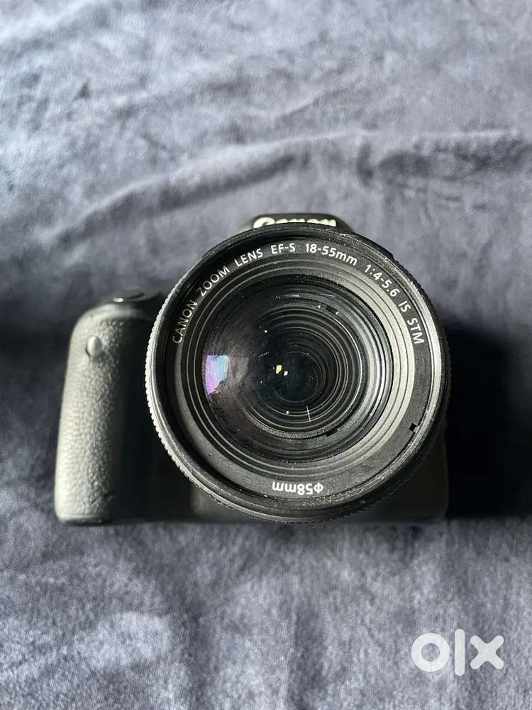 Canon 77 d with 50-100 mm lense 1.8