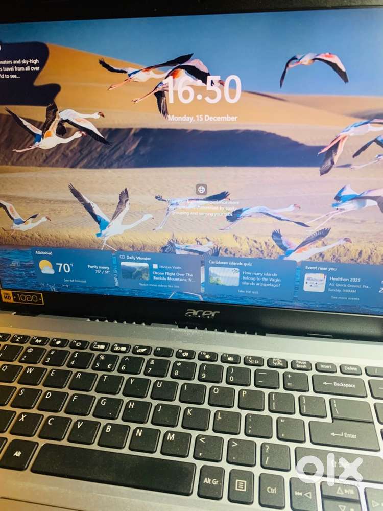 acer laptop 4 years SSD with gas chulha cylinder ..2 bed .chair .ac