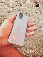 Realme x7 max 5g. .8/128gb