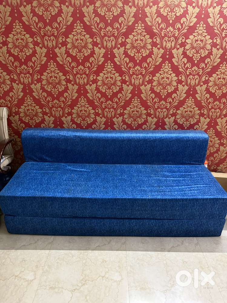 Foldable sofa