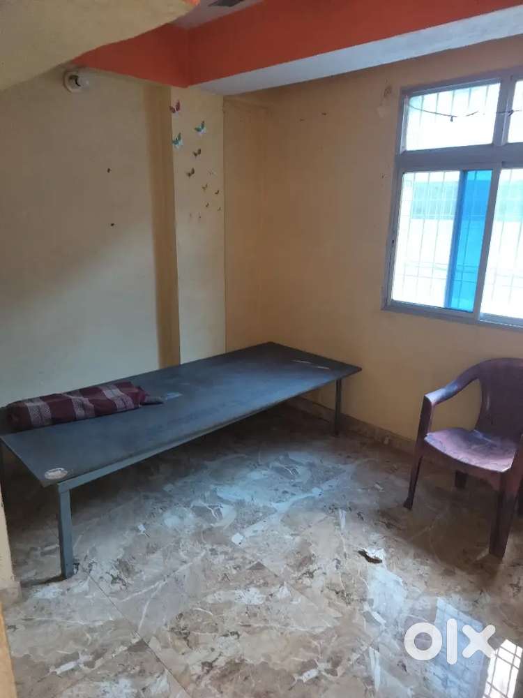 Flat for rent in shivpuri(only for Girls)