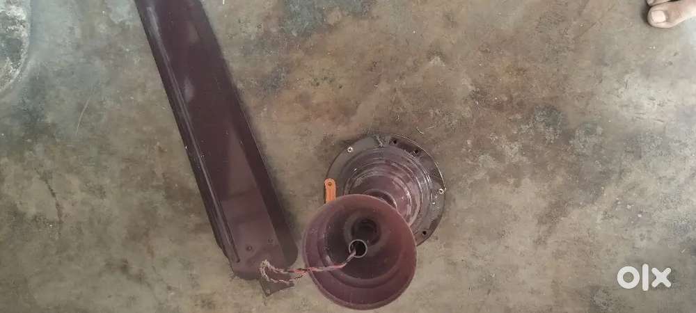 Bajaj ceiling fan 6 months used