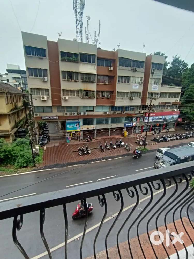 2bhk near vasco ktc bus stand 108 sqmt. Broker excuse