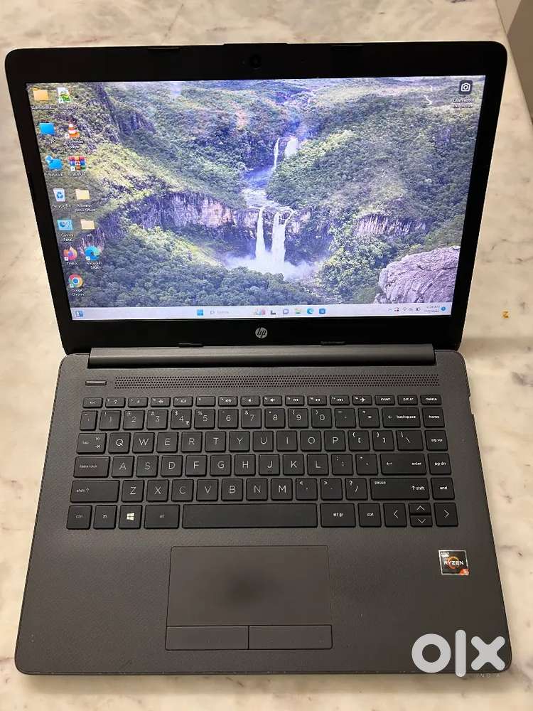 Hp Notebook 14 Ryzen5 3500U, 8GB Ram ddr4  256GB SSD