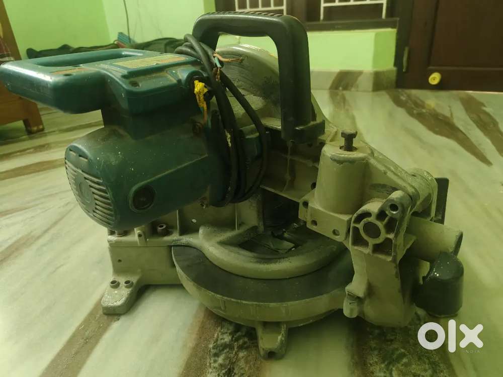 Aluminium cutting machine
