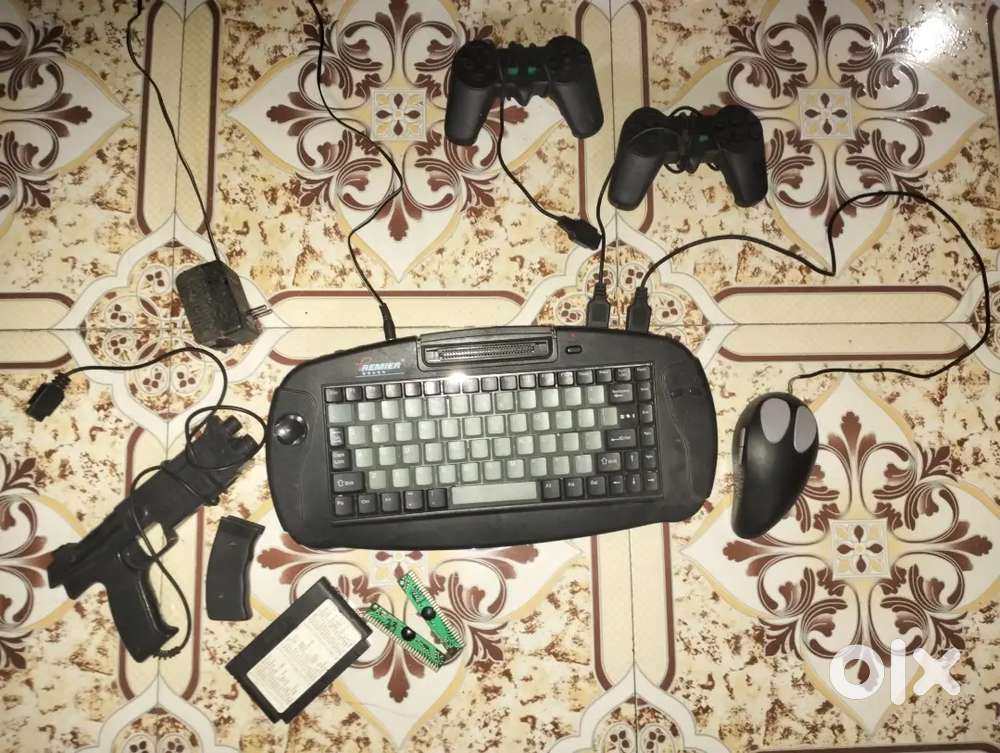 Old Famiclone video game console