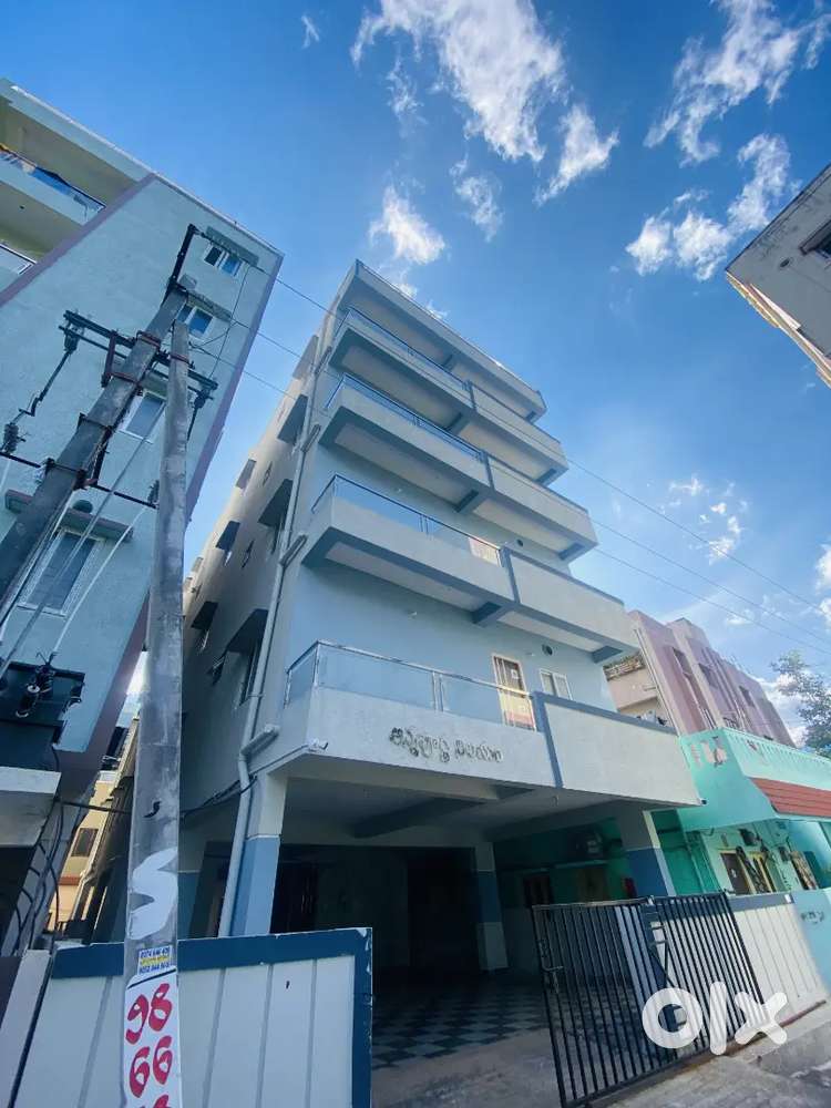 PREMIUM FURNISHED 2BHK FLAT @ HANUMANTHAVAKA