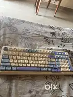 monitor(Samsung, Dell, Lenovo)Aula S99, Keycaps, office chair, table