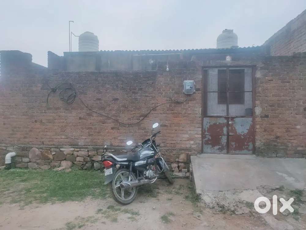 मकान बेचना है अर्जेंट पेसो की जरूरत है