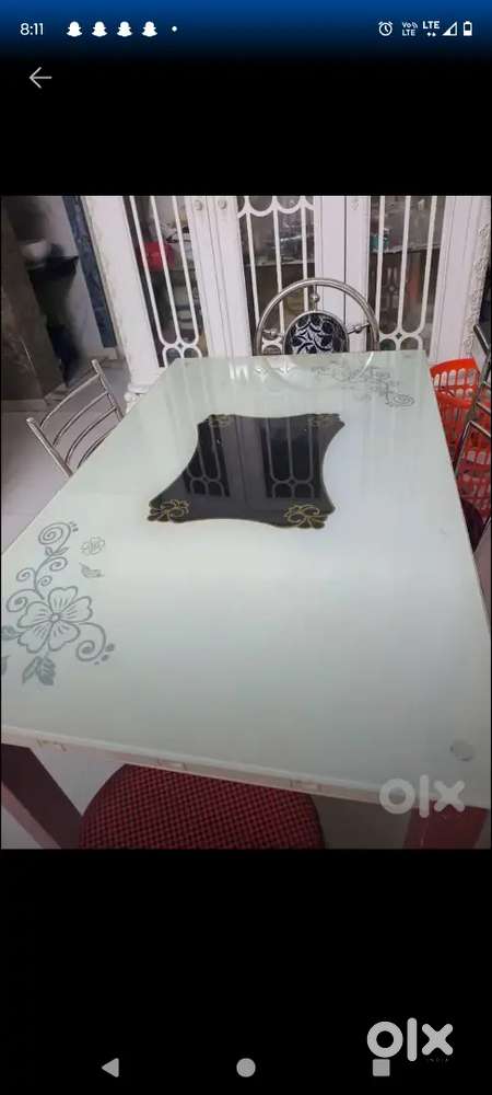 Dining table with chairs @ 6500
