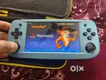 Handheld gaming console