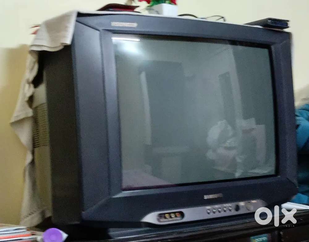 SAMSUNG TELEVISION SET ON SALE