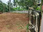 24 cent plot for sale  in mundathicode south  അമ്പലനട  ഭാഗത്തു