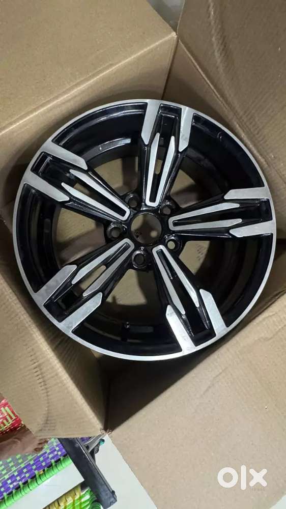 Alloy wheels