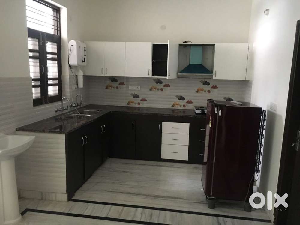 2 bhk kothi furnished at model gram near Ferozgandhi market