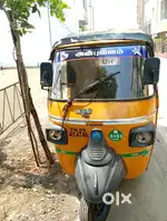 Auto piaggio ape city 2014