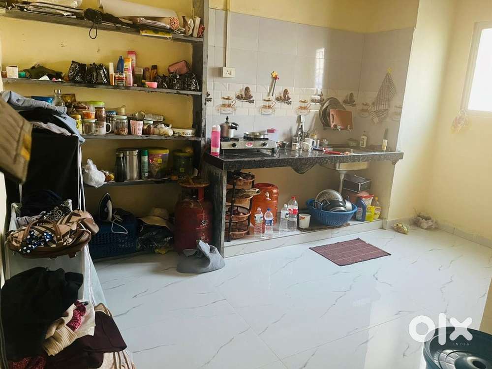 Looking for female bachlore roomamte