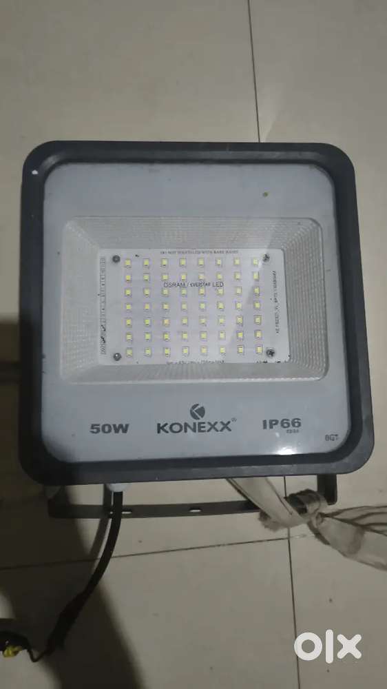 LED flood light
