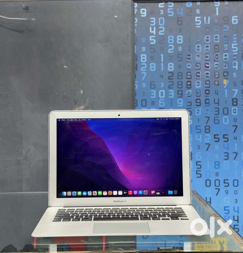 Apple Macbook Air 2017 I5 8GB / 128GB Sliver
