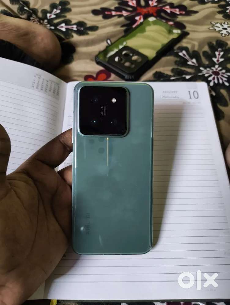 xiaomi 14  12+512gb brand new condition no scratch bil box available