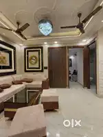 2BHK 60 Gaj car parking and lift front side wide road 90% loan ke sath