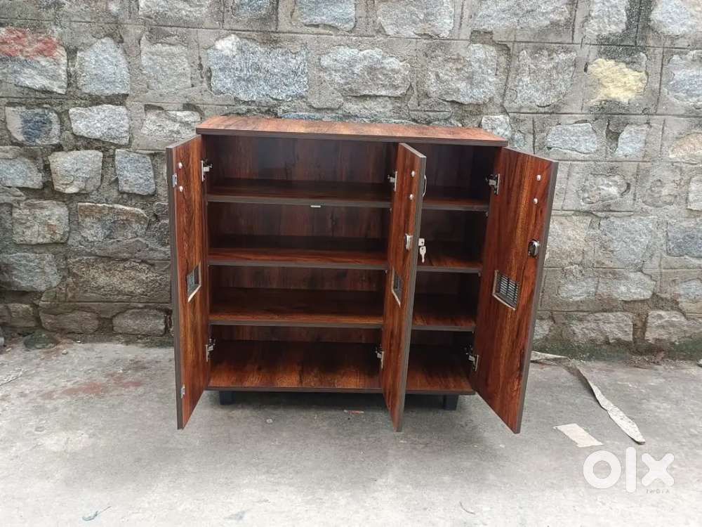 BRAND NEW SHOE RACK STAND