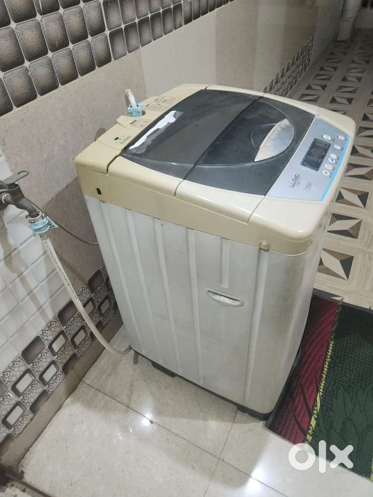 Lloyd 7kg Fully Automatic Top Load Washing Machine