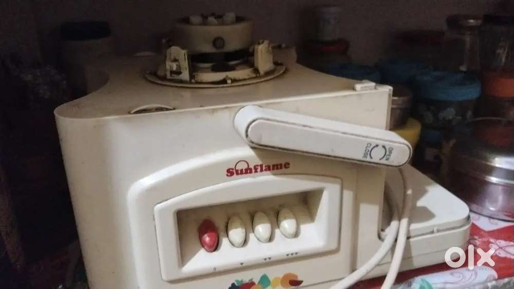 Mixer grinder with juicer set