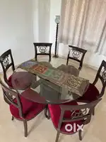 Classic luxury dinning table in excellent condition